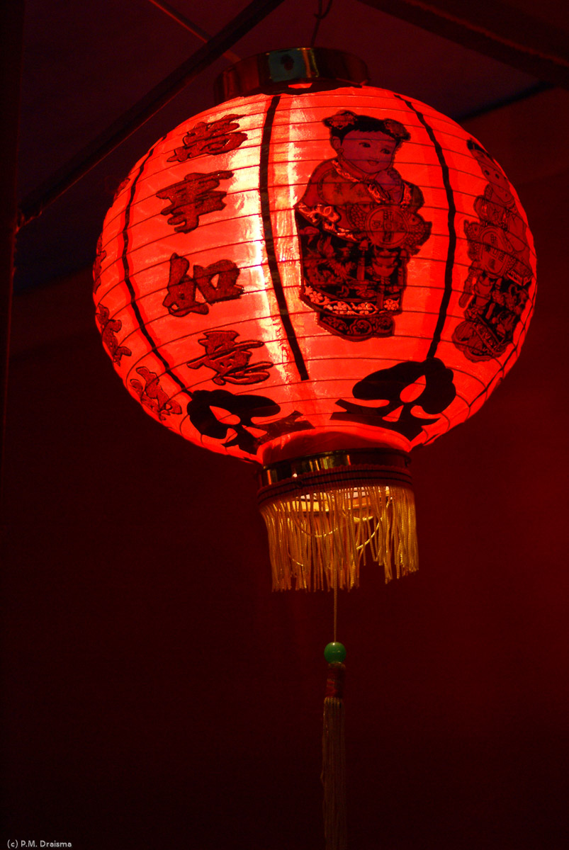 The lanterns are devoted to Shangdi, the Lord of Heaven, and the color red, the color of luck, dominates.