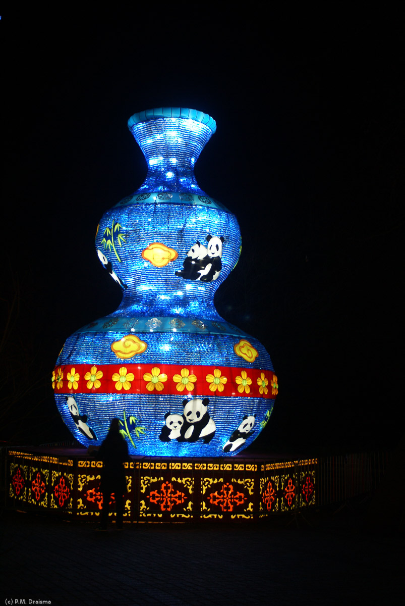 And with a last look at the vase we leave Emmen after a great evening with a fantastic light show.