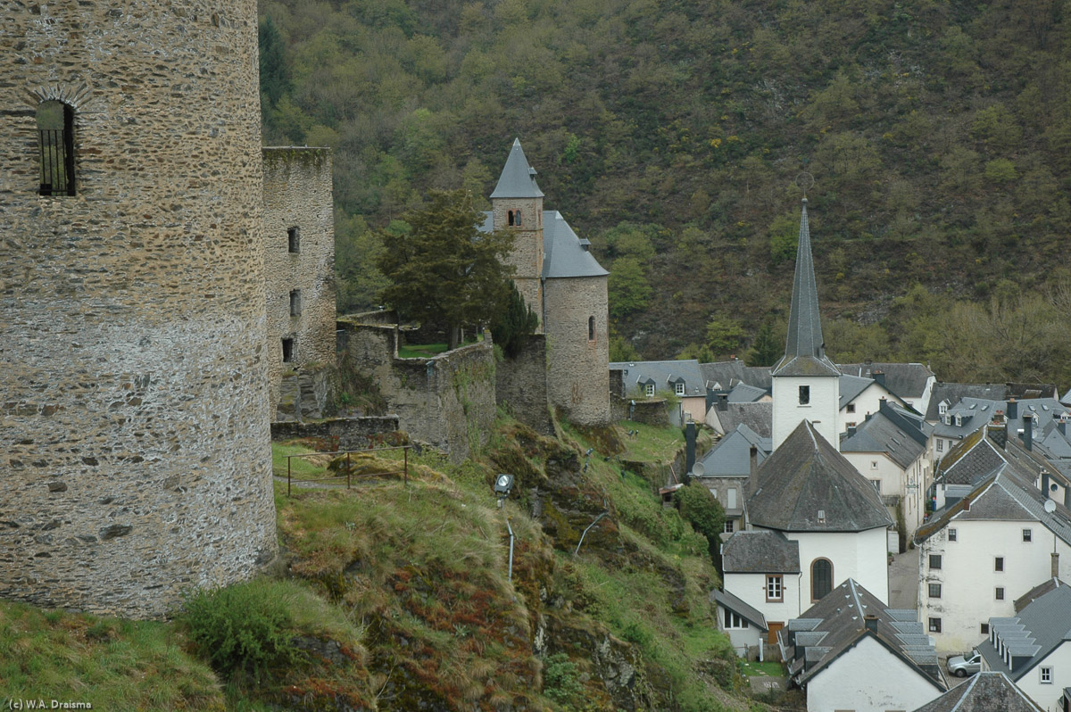 Building of the castle started in 927 and it was build to provide protection to intruding Hungarian armies.