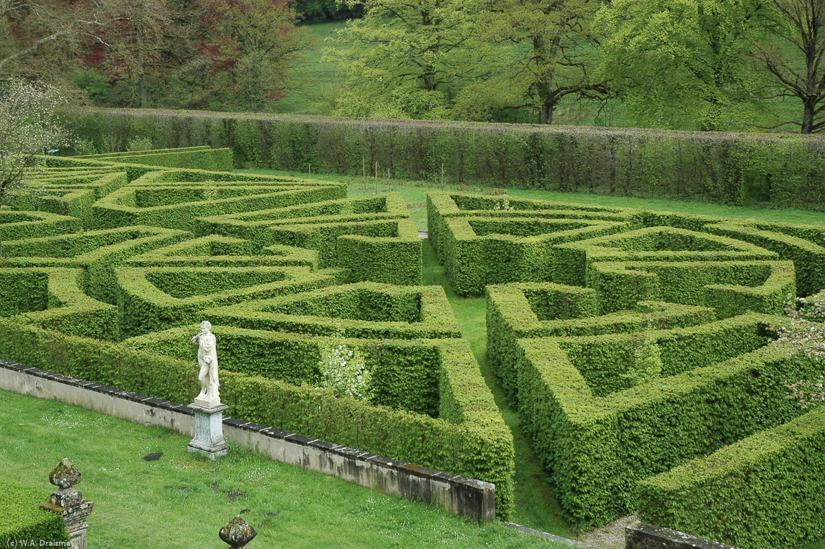 The gardens are named for Count Lambert-Joseph de Marchant et d'Ansembourg.