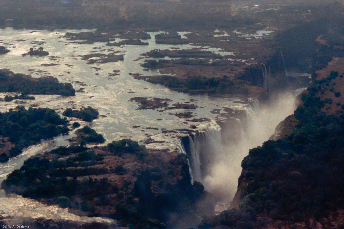 Apart from riding the rapids in a raft through the gorges downstream the falls, viewing the falls from above is also a pleasant way to spend time.